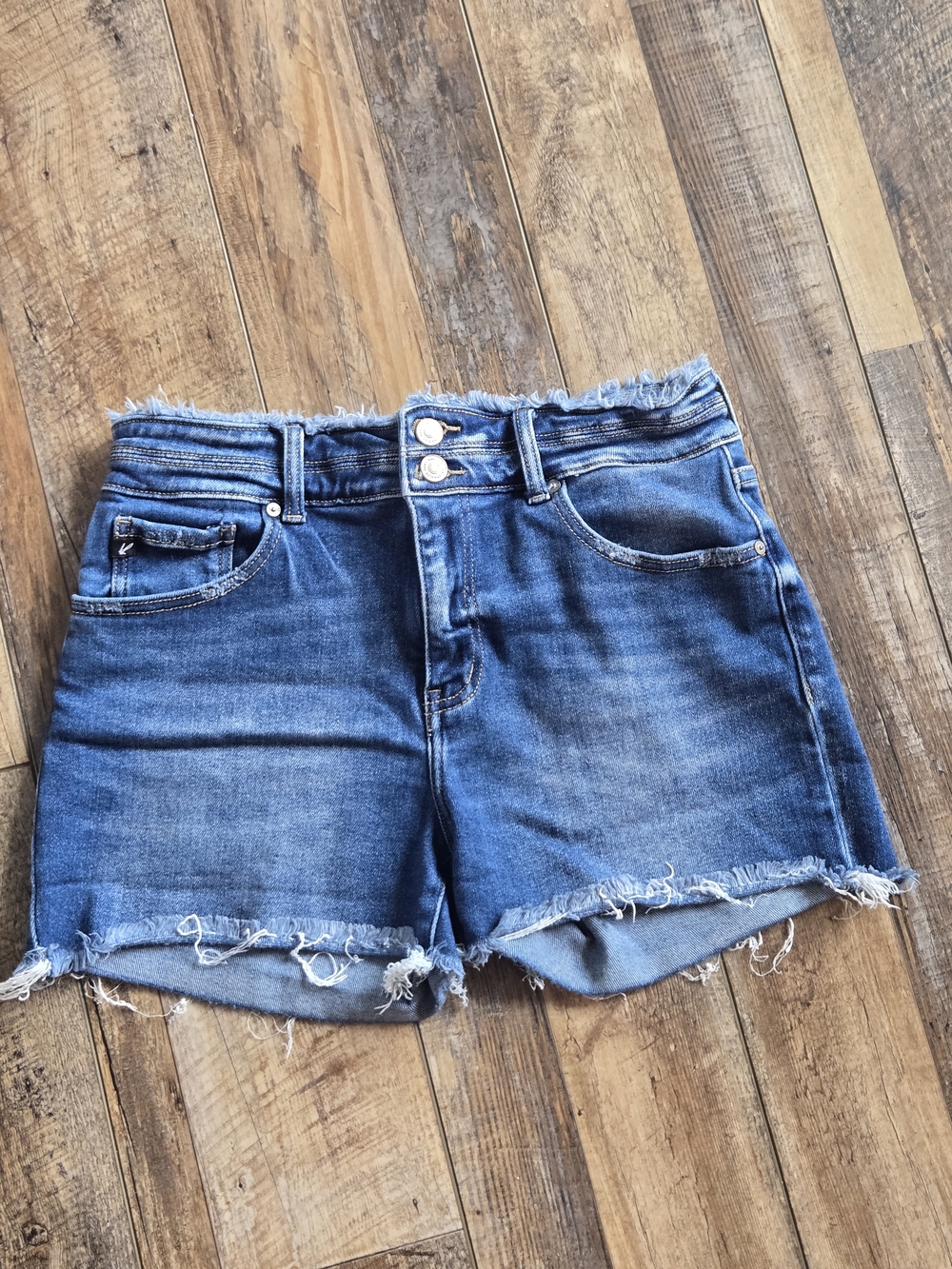 KanCan for Maurices High Rise Distressed Denim Shorts Frayed Waist 29